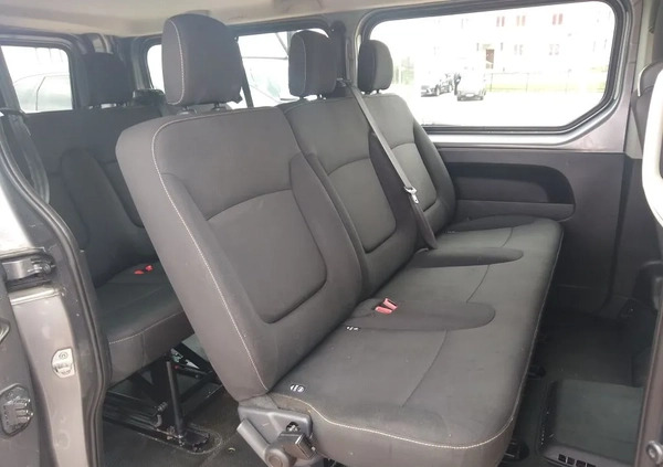 Renault Trafic cena 83886 przebieg: 159000, rok produkcji 2017 z Wałbrzych małe 172